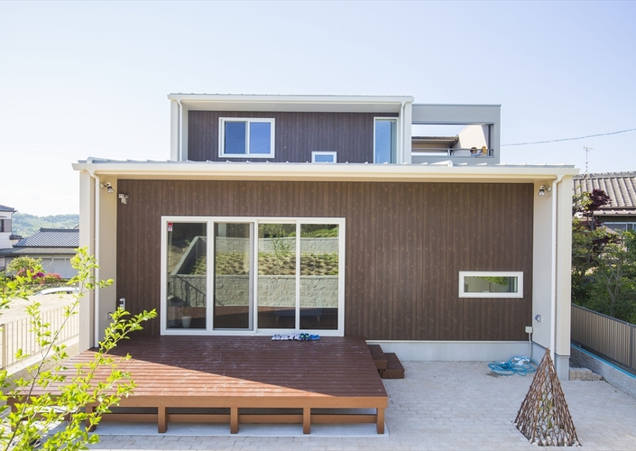 上品な色合いが印象的な、心地よい家