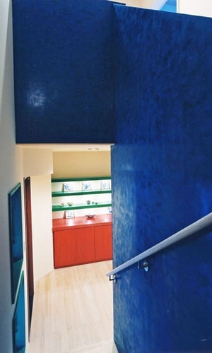 ベネチアンスタッコ壁を施工した階段室