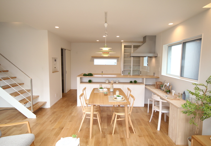 北欧インテリアも似合うシンプルでナチュラルな空間