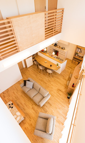 斜めデザインが印象的なLDK