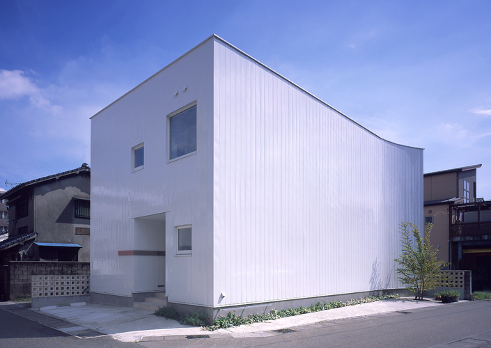 ARATA HOUSE O