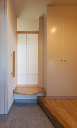 玄関から茶の間への入口