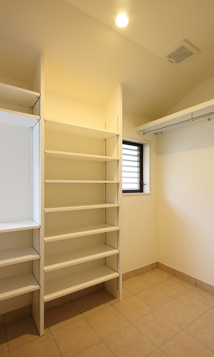 大型のシュークローク