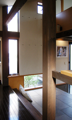 木の架構と開口