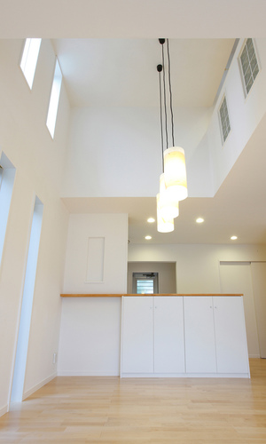 ダイニング吹抜け