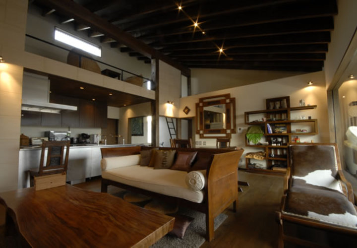 風の家のリビング