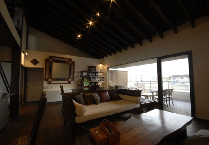 風の家のリビング