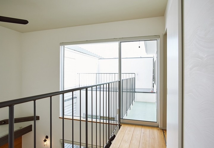 中庭とつながる自由な暮らし