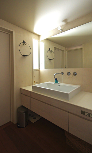 洗面所はゆとりの広さ