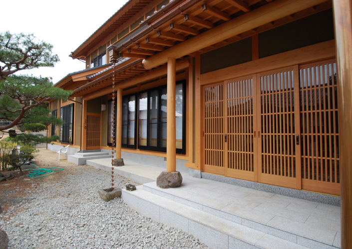 カラカサノイエ