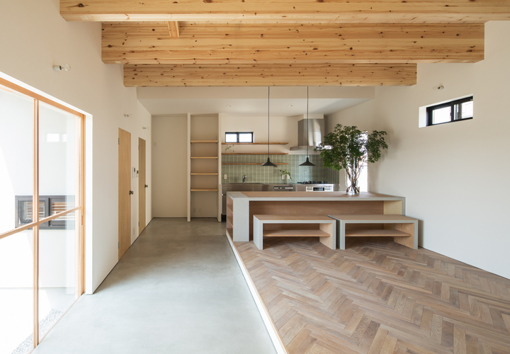 土間とキッチン