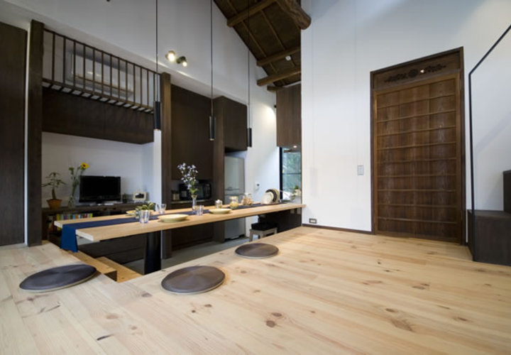 重くて遠い家のリビング