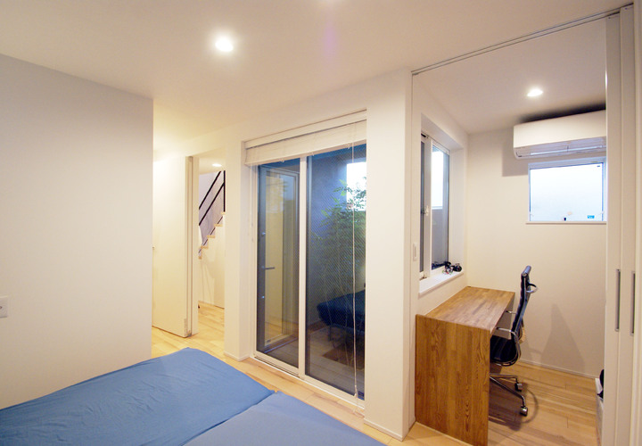 植栽を楽しむ書斎と寝室