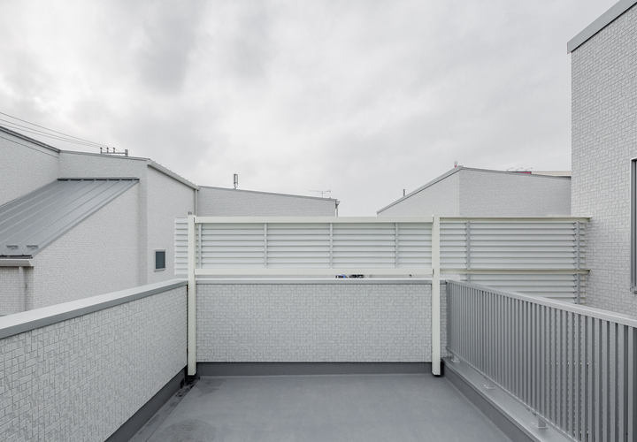 ルーフバルコニー｜中庭のテラスハウス｜東京都足立区