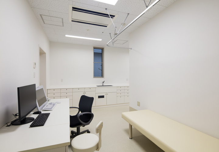 診察室｜カフェのようなクリニック｜茨城県土浦市