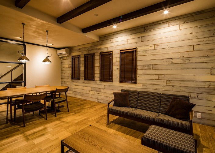 自然素材とアイアンのコラボデザイン住宅