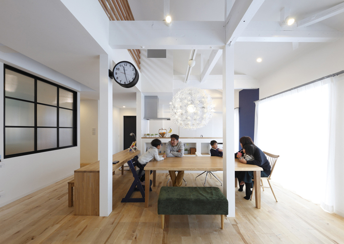 回遊できる家 – 長く子供と仲良く、築41年の回遊できる家＜リノベーション＞ –