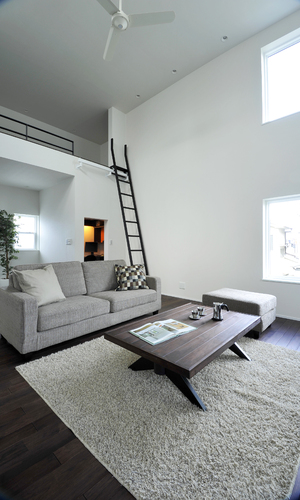 天井高をあげたリビングが心地よいLDK