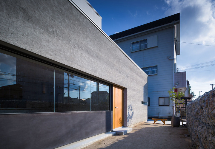 モルタルかき落としの外壁