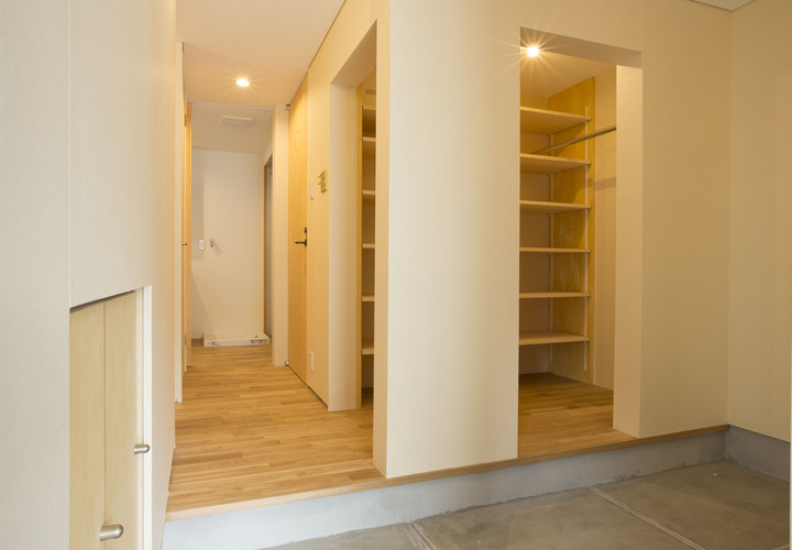 南蒲田の家　玄関土間