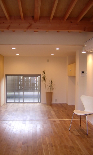 可動間仕切りでゲストルームに早変わりするリビング