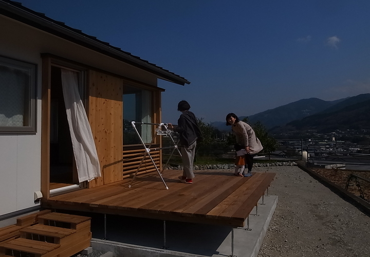 大きなウッドデッキ