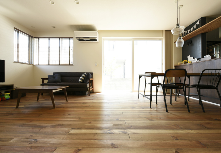 陽光をたくさん取り込むLDK