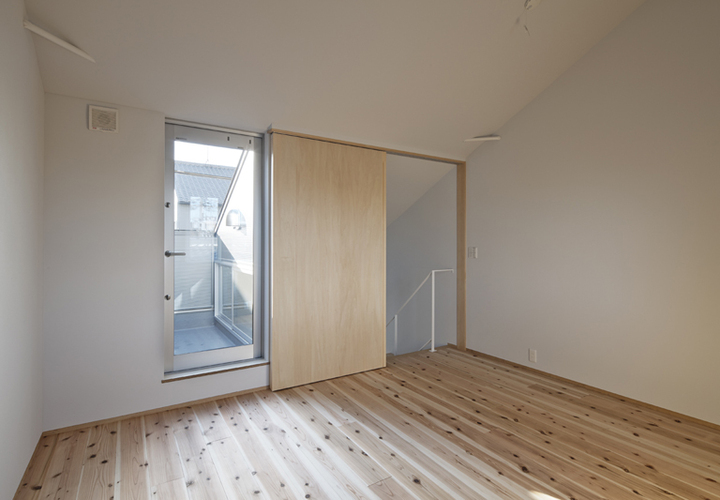 3F子どもスペースと小さな屋上