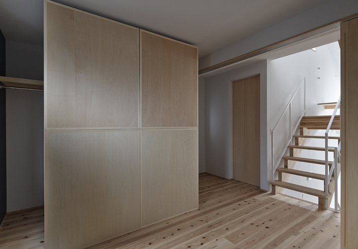 寝室　可動収納