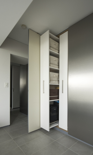 使いやすさを重視したスライド収納