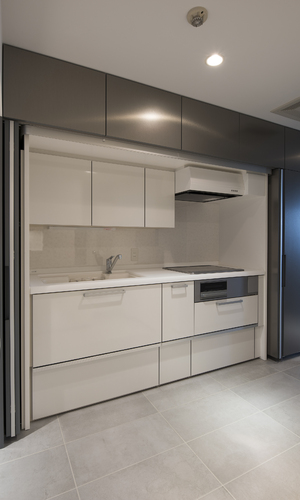 キッチンを収納する扉ーその②