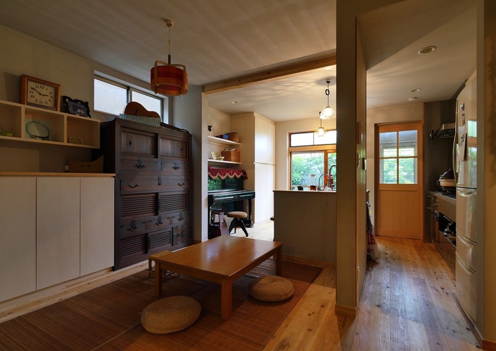 昭和ガラスの家