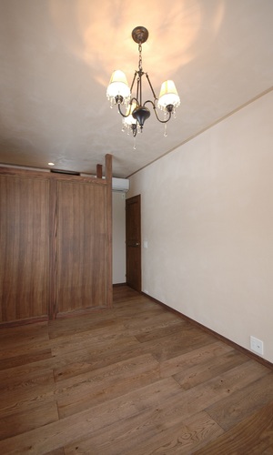 クローゼットの背を室内に向けたレイアウト2