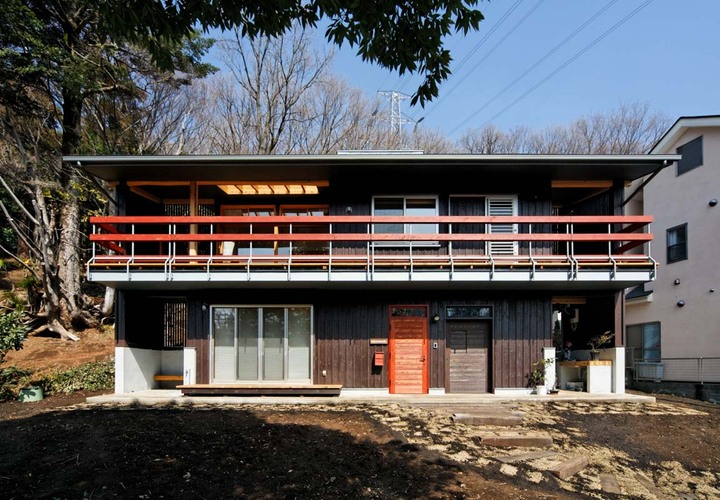 外から家を見る