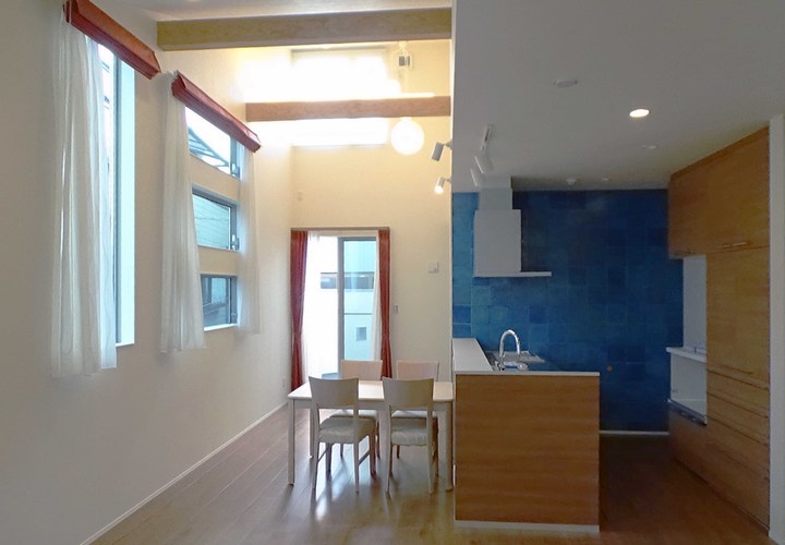 安価キッチンを造作カスタマイズ