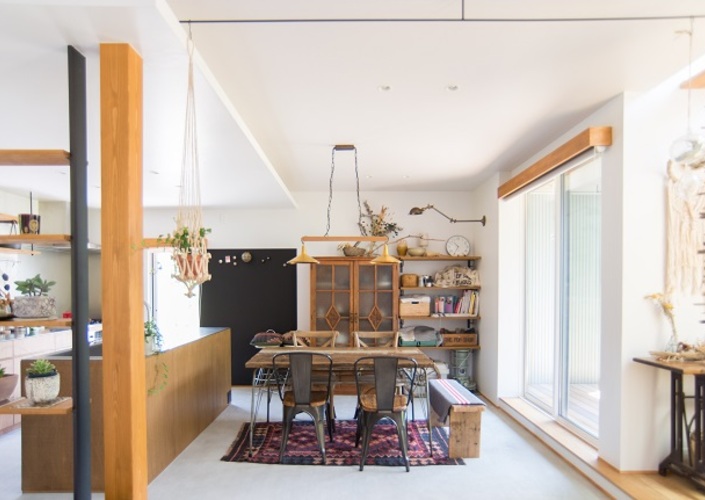 西山の住まい＿土間ダイニングのある暮らし