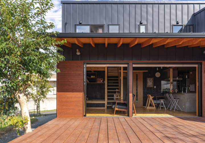 テラスとリビングダイニングのつながり