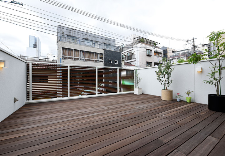 広々としたバルコニー