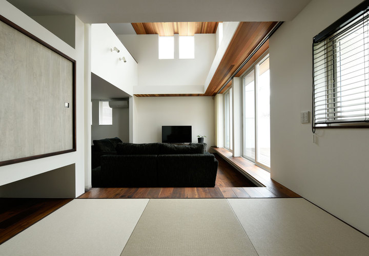 畳スペースからリビング