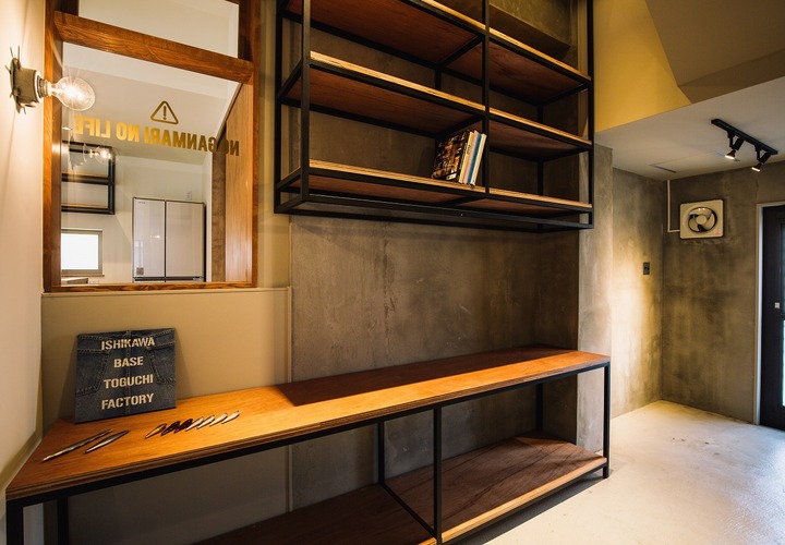 階段下の趣味室