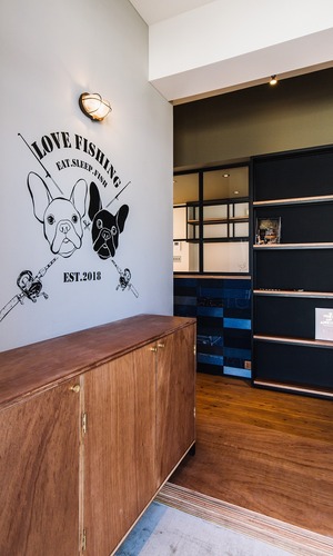 愛犬のグラフィックを随所に