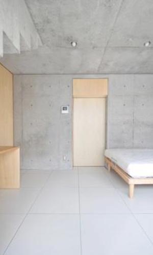 囲み庭の家 La Casa col Cortiletto Interno - by mcja