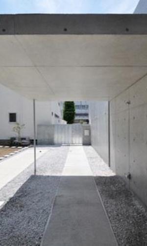 囲み庭の家 La Casa col Cortiletto Interno - by mcja