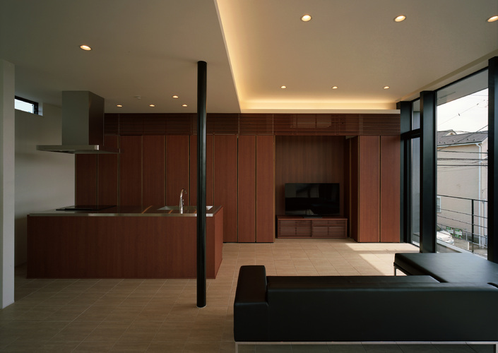 【Trilogy (三部作) − 南の家】　　ガラス張り・家電収納のシンプルハウス