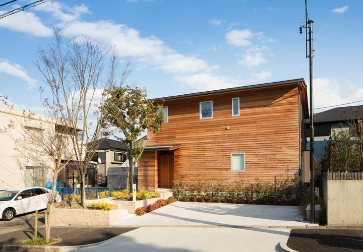 北より外観を眺める