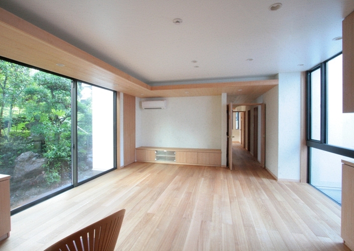 善福寺の家 ～無垢材と自然素材の２世帯住宅～