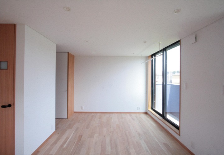 ２階（子世帯）の洋室