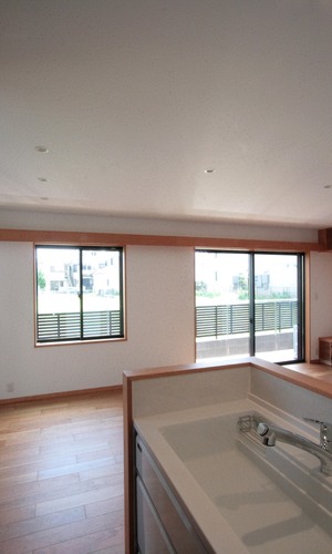 １階（親世帯）のキッチン、ダイニング