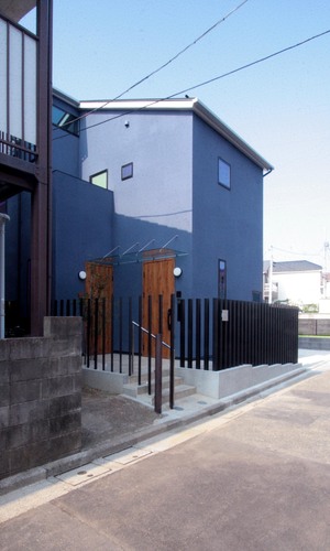 道路側（北側）外観