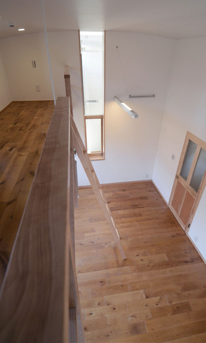 子供室（ロフト上部より）